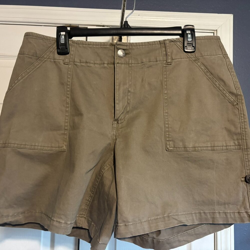 Magellan Outdoors Women's Chino Shorts Dark Tan Sz 16